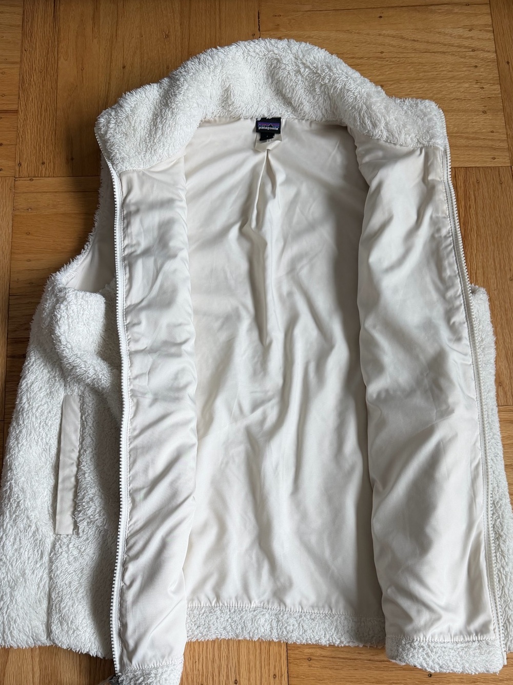 Patagonia Los Gatos Sherpa Fleece Vest!!! Bargain! - Picture 3 of 6